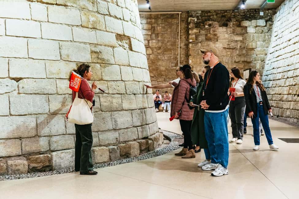 Paris: Louvre Museum and Orsay Museum Guided Tour - Afternoon Louvre tour: a highlights route that hits the big names