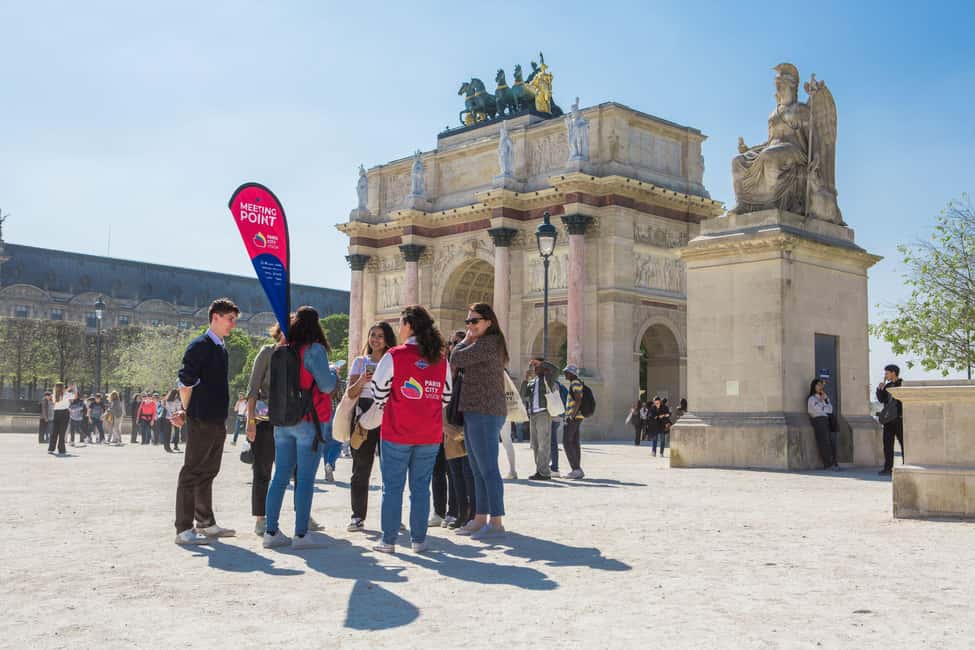Paris: Louvre Museum Fast Entry and Hop-On Hop-Off Bus Tour - Should you book this Louvre fast entry plus hop-on hop-off bus?