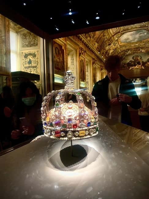 Paris: Louvre Museum Skip-the-Line Tickets for Monalisa - Languages and guide style (what that means for you)