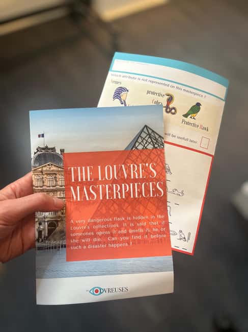 Paris Louvre : Private Treasure Hunt for Families or groups - Meeting at Place du Carrousel and walking in with tickets