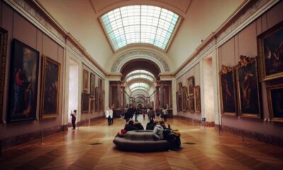 Paris: Louvre Ticket with Audioguide App and Seine Cruise - Timing your visit around the 5:00 pm close