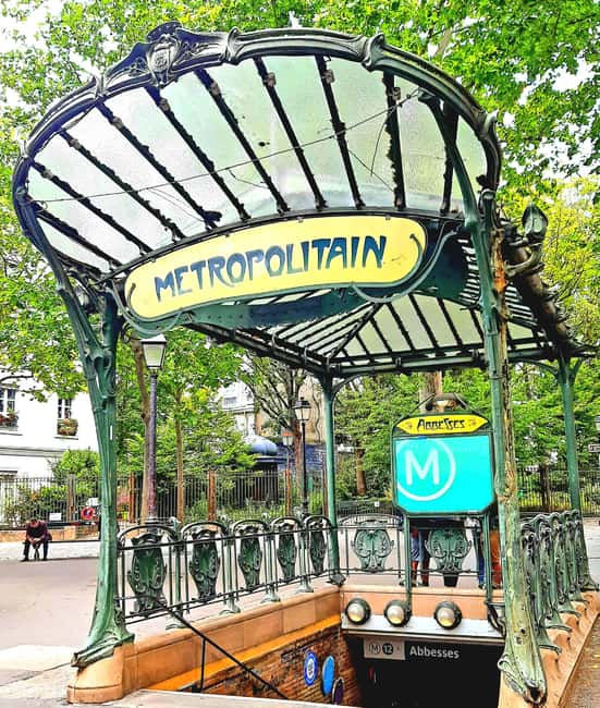 Paris: Montmartre Drawing tour with a local artist - Key things you’ll notice on this Montmartre drawing tour