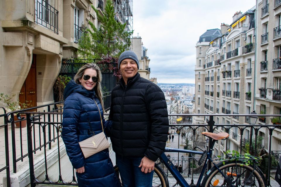 Paris Montmartre Highlights Walking Tour - Small Group - Moulin Rouge to Rue Lepic: cabaret glamour plus street-level context