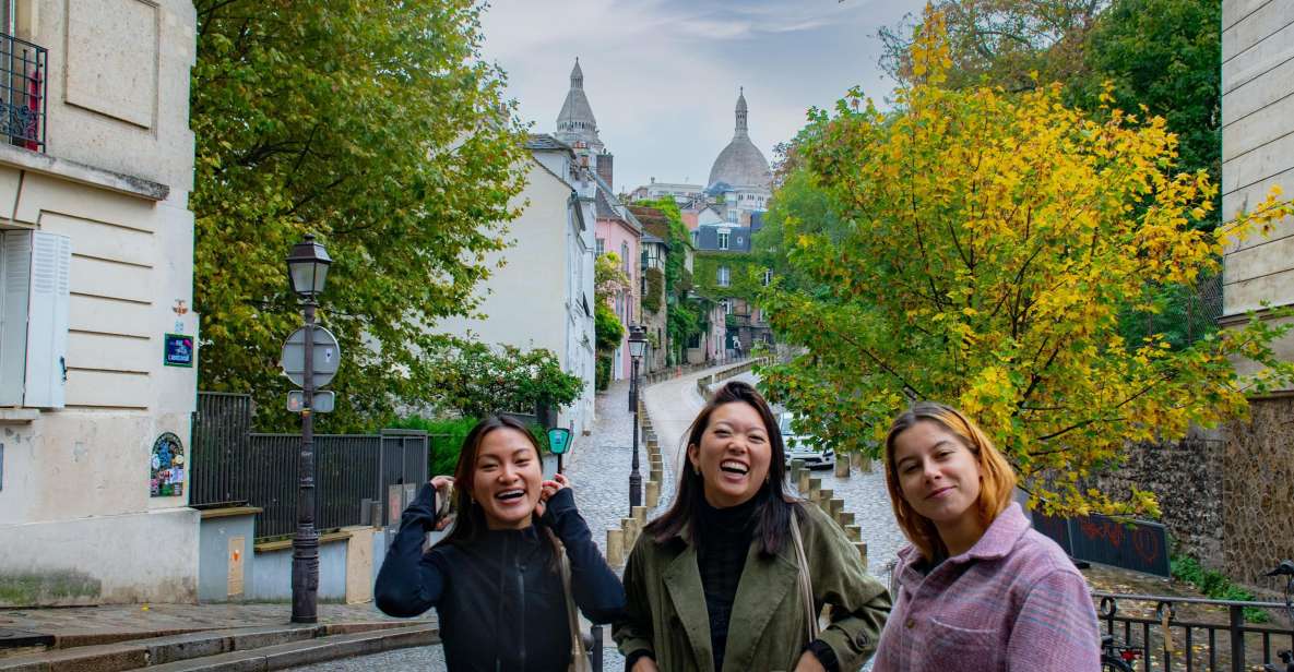 Paris Montmartre Highlights Walking Tour - Small Group - The Wall of Love stop: romantic, simple, and very Montmartre