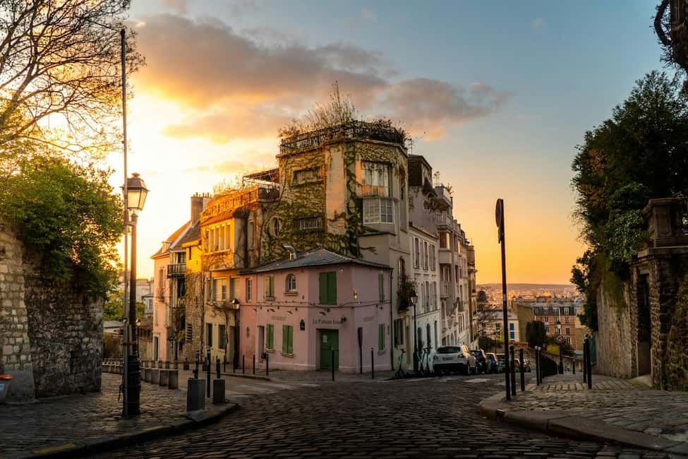 Paris: Montmartre. The old artist village+its unique charm. - Montmartre as an artist village: more than a nickname