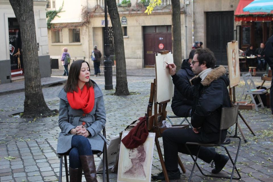 Paris: Montmartre Tour with Local Guide - Place du Tertre: Where the Art World Energy Shows Up