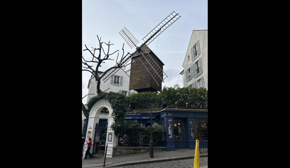 Paris: Montmartre Tour with Sacré-Cœur (Wine Tasting Option) - Rue de l’Abreuvoir and La Maison Rose: When Montmartre Becomes a Photo Story