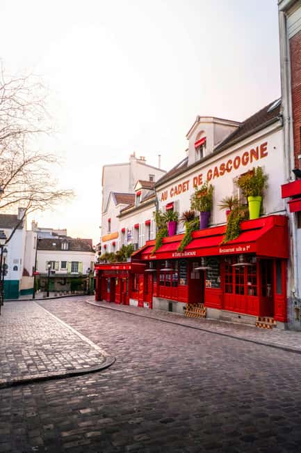 Paris: Montmartre Walking Tour with Sacré-Cœur Basilica - Meeting at Blanche (Line 2) and the Moulin Rouge opening