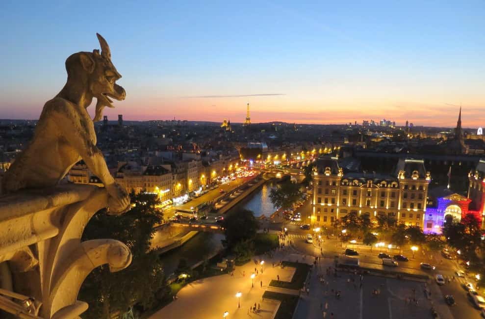 Paris: Night City Tour in a van for up to 7 people - Key points to know before you go