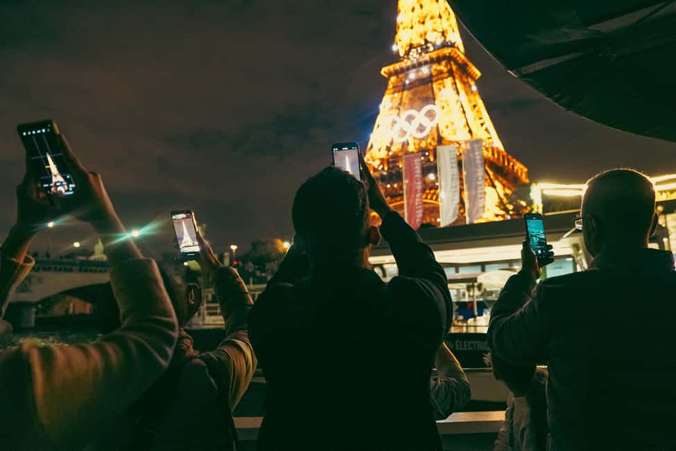 Paris: Night Small-Group Bike Tour and Boat Cruise - The Bike Setup: Easy Riding, Smart Stops