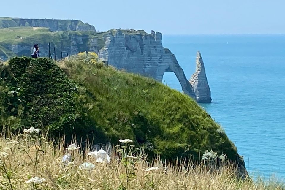 Paris: Normandy Rouen, Honfleur and Etretat Small-Group Tour - How the Paris-to-Normandy rhythm works (07:30 to 21:00)