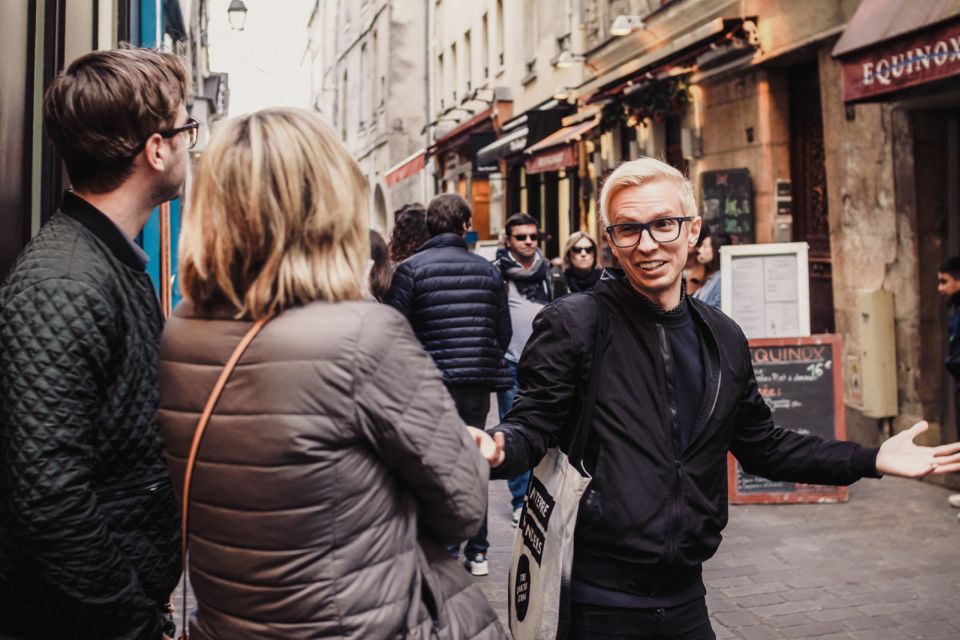 Paris: Notre Dame and Île de la Cité Walking Tour - How the guide turns legends into something you can use