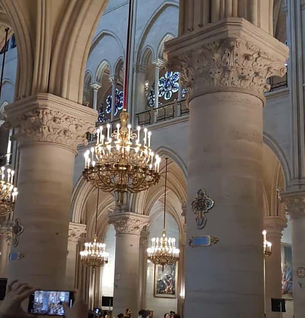 Paris: Notre Dame Exterior, Latin Quarter Tour and Pantheon - Île de la Cité and Saint-Michel Quarter: Where the Squares Feel Like Paris