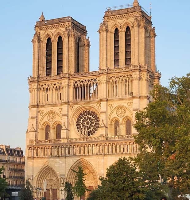 Paris: Notre Dame Exterior, Latin Quarter Tour and Pantheon - Jardin du Luxembourg: A Break From Monuments (With a Guide to Point Out What Matters)