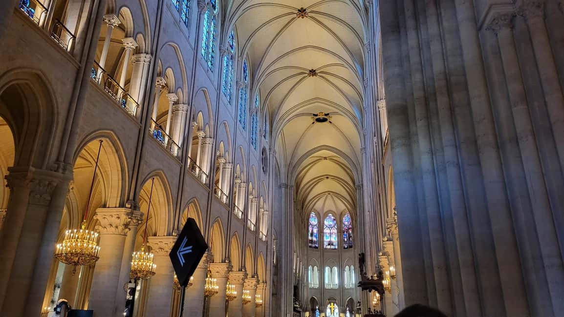 Paris: Notre Dame Exterior, Latin Quarter Tour and Pantheon - Meeting at Cité: The Part That Makes or Breaks Your Start