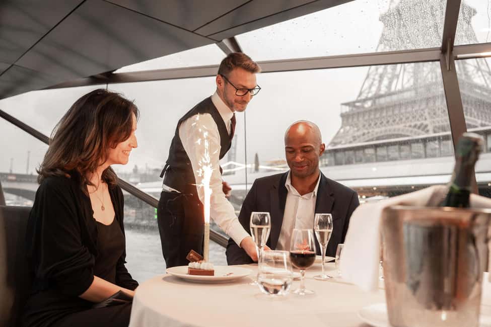 Paris : NYE Special Diner Cruise on the Seine River - Key Highlights You’ll Actually Feel