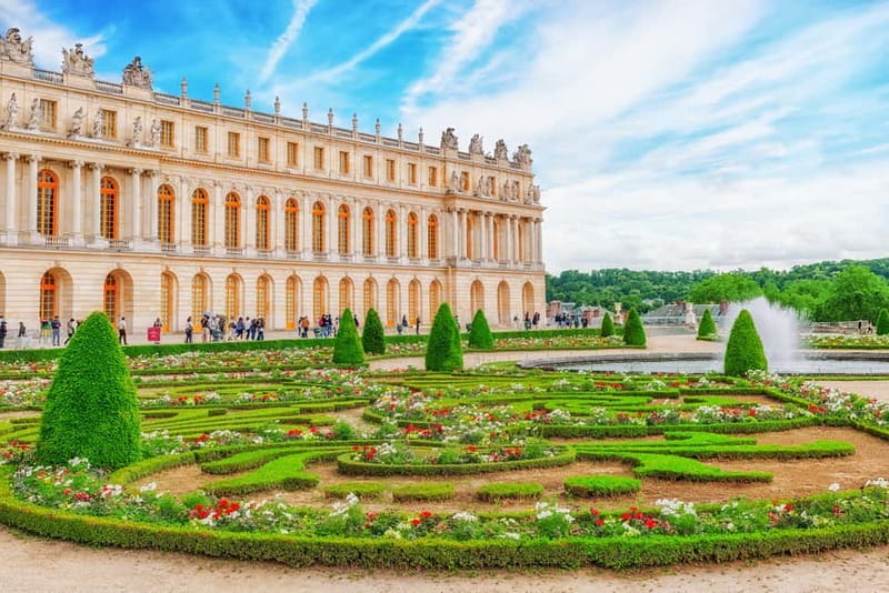 Paris: Palace of Versailles Guided Tour with Bus Transfers - Key highlights worth your attention