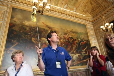 Paris: Palace of Versailles Guided Tour with Bus Transfers - Getting There: The Paris Pick-Up That Actually Matters