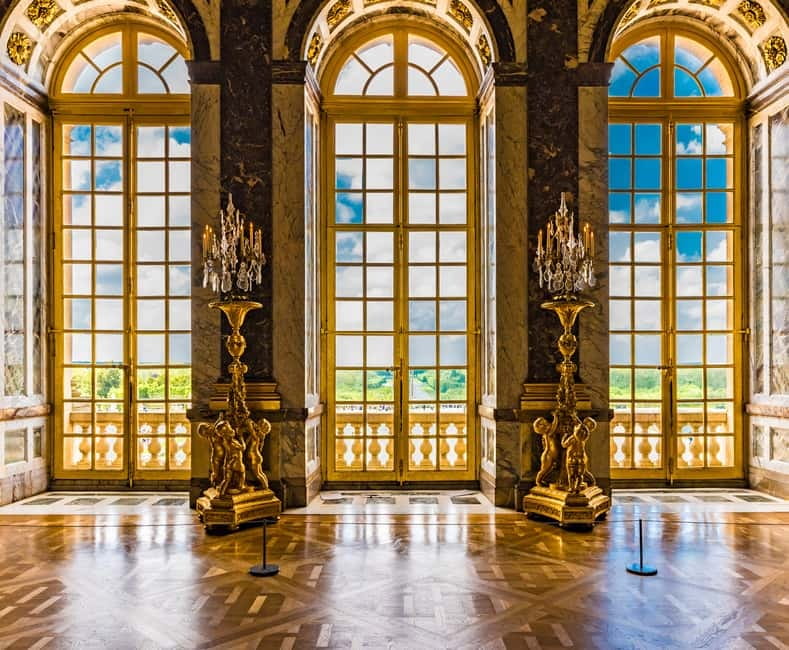 Paris: Palace of Versailles Guided Tour with Bus Transfers - Who This Tour Fits Best