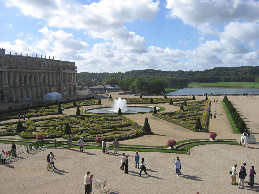 Paris: Palace of Versailles Ticket with Private Transfer - Why a private Versailles day feels calmer than a DIY shuffle