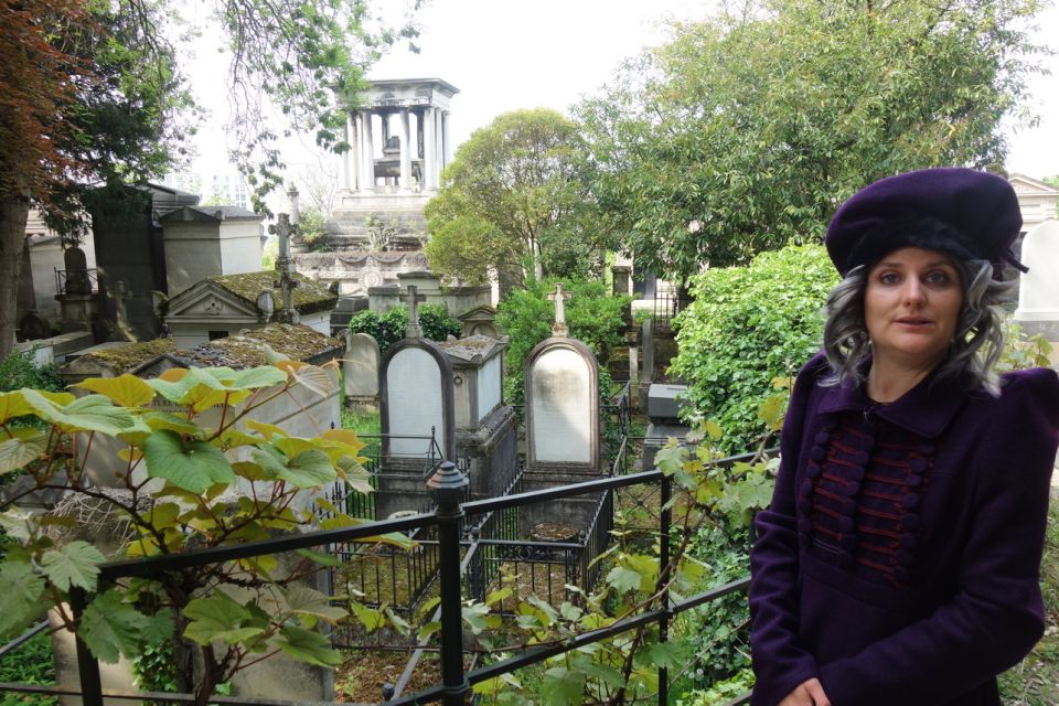 Paris: Père Lachaise Cemetery Guided by the Great Sibylle - Meeting Miss Lenormand at Père Lachaise’s Eastern Entrance