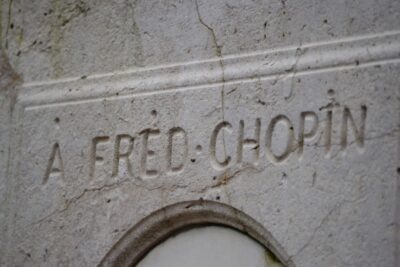 Paris: Père Lachaise Cemetery Private Tour - Starting at the North Entrance: Your Quick Way In