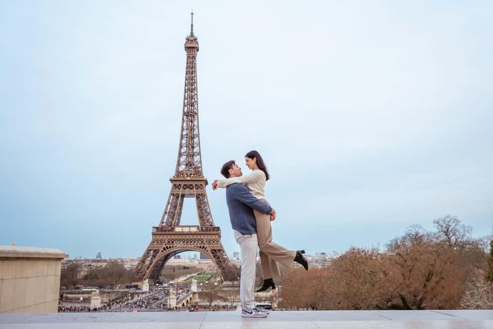 Paris photographer 1h near the Eiffel Tower or in Paris - Key things to know before your Paris photographer session