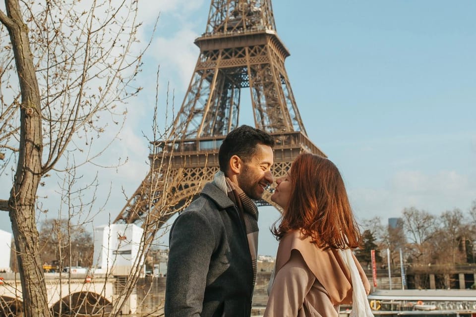 Paris: Photoshoot at the Eiffel Tower / Arc de Triomphe - Meeting at Place du Trocadéro: How the Session Starts