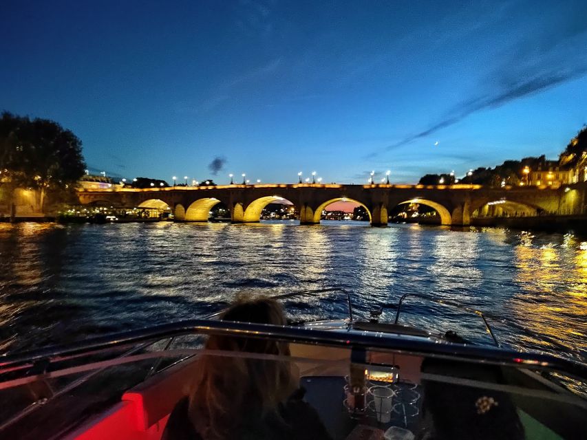 Paris: Private Boat Cruise on Seine River - Île Saint-Louis Charm: Old Churches, Classic Hotels, and Slower Views