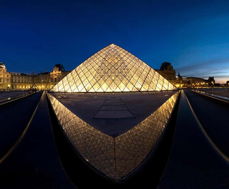 Paris: Private City Sightseeing Tour with Driver - Saint-Germain-des-Prés and the Paris café legend circuit