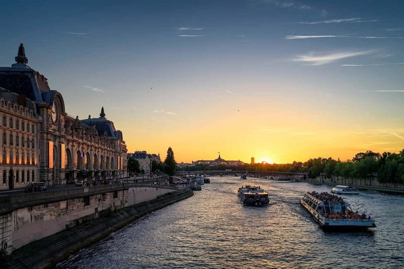 Paris: private city tour with seine river cruise - Guide quality matters: what you can expect from Cecille and Leonardo