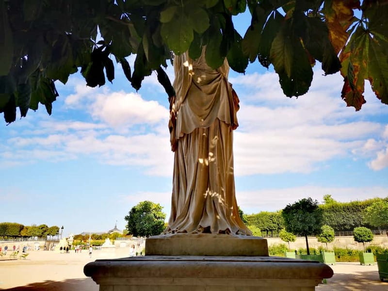 Paris: private city tour with seine river cruise - Practicalities: what to pack and what to avoid
