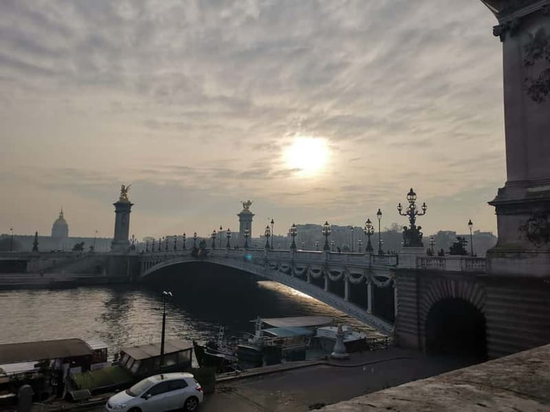 Paris: Private Custom Highlights and Gems Tour with a Local - Choosing 2, 4, or 8 hours without burning out