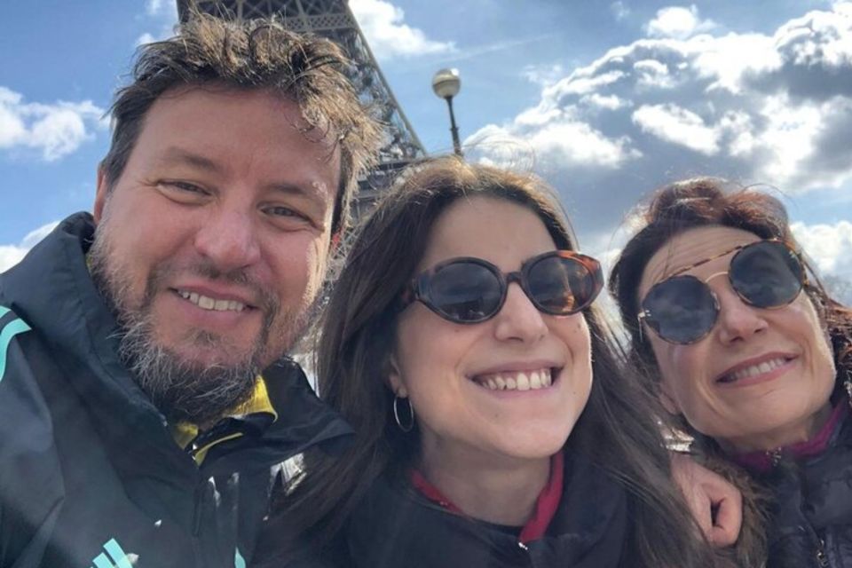 Paris: Private Custom Walking tour with A Local Guide - The route: photo stops, exterior sightseeing, and those smaller streets