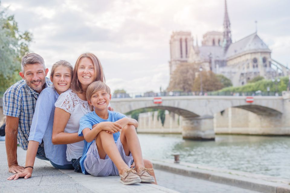 Paris: Private Family Tour, Highlights and Museum Visit - Key things to know before you go