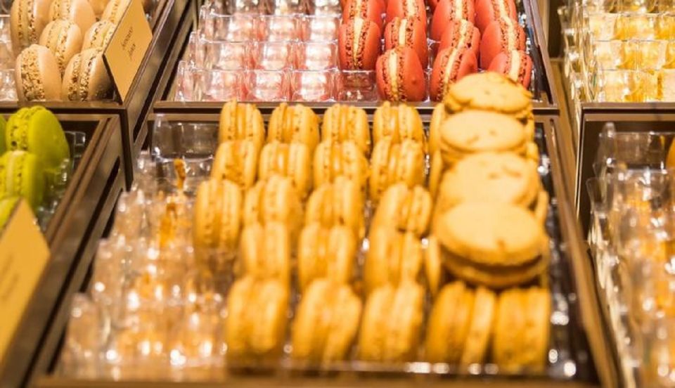 Paris: Private Food Tour in Le Marais - Marché des Enfants Rouges: your first taste of old Paris food culture