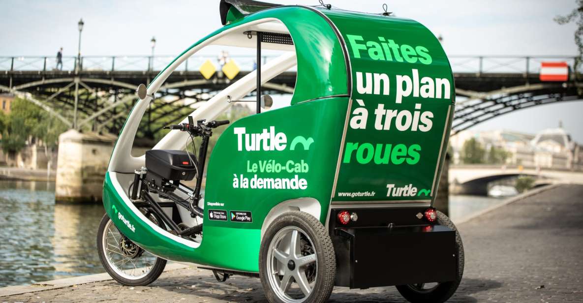 Paris : Private guided tour in Rickshaw bike - Napoléon - Driver and guide quality: what your language choice really changes