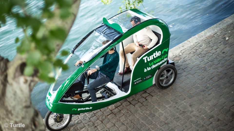 Paris : Private guided tour in Rickshaw bike - Napoléon - Mini Napoléon (30 minutes) vs Napoléon (1 hour)