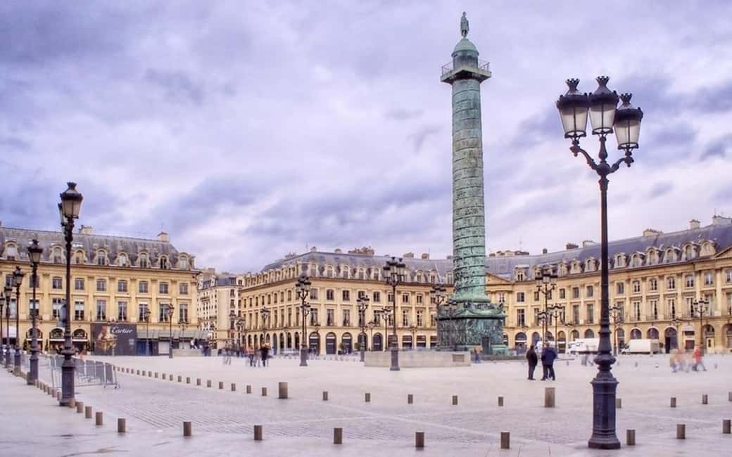 Paris: Private Layover Tour with Airport Pickup & Dropoff - Montmartre and Sacré-Cœur: where the city view does the talking