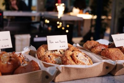 Paris: Private Pastry Food Tour of French Sweet and Desserts - Meeting point at 40 Rue Saint-André des Arts: start clean and easy