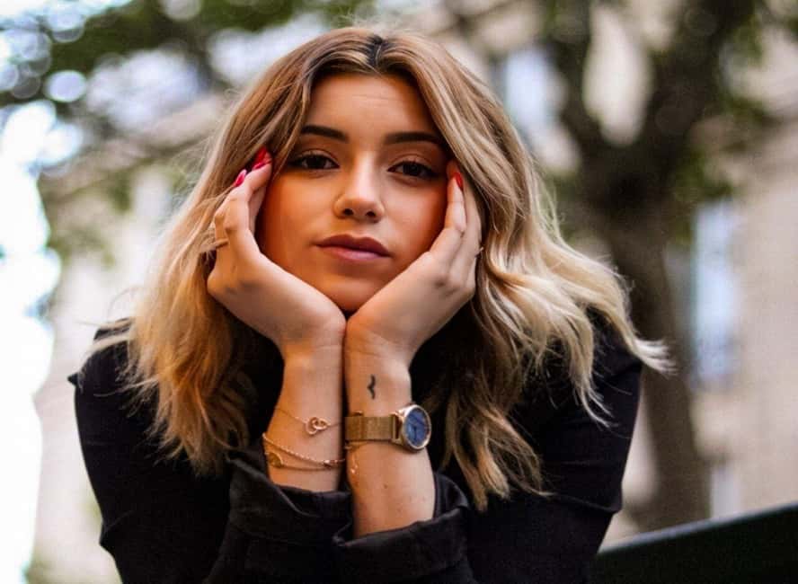 Paris: Private photoshoot with a Professional - Price breakdown: what $94 includes, and why it can be good value