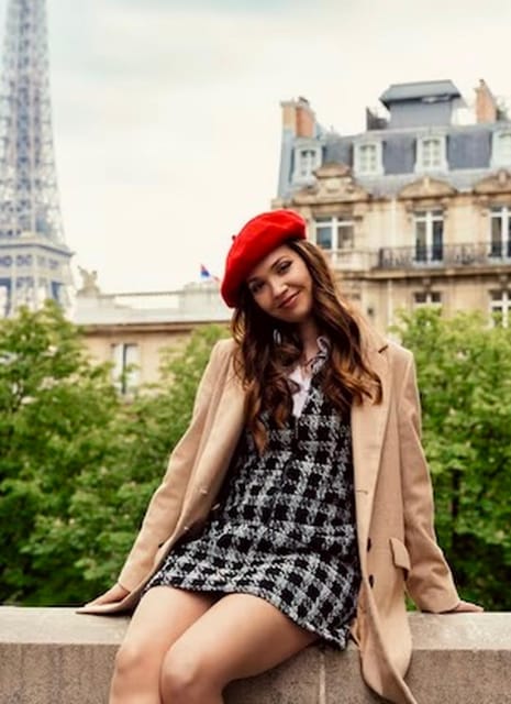Paris : Private Professional Photoshoot at the Eiffel Tower - Eiffel Tower stop: quick, efficient, and built for real schedules