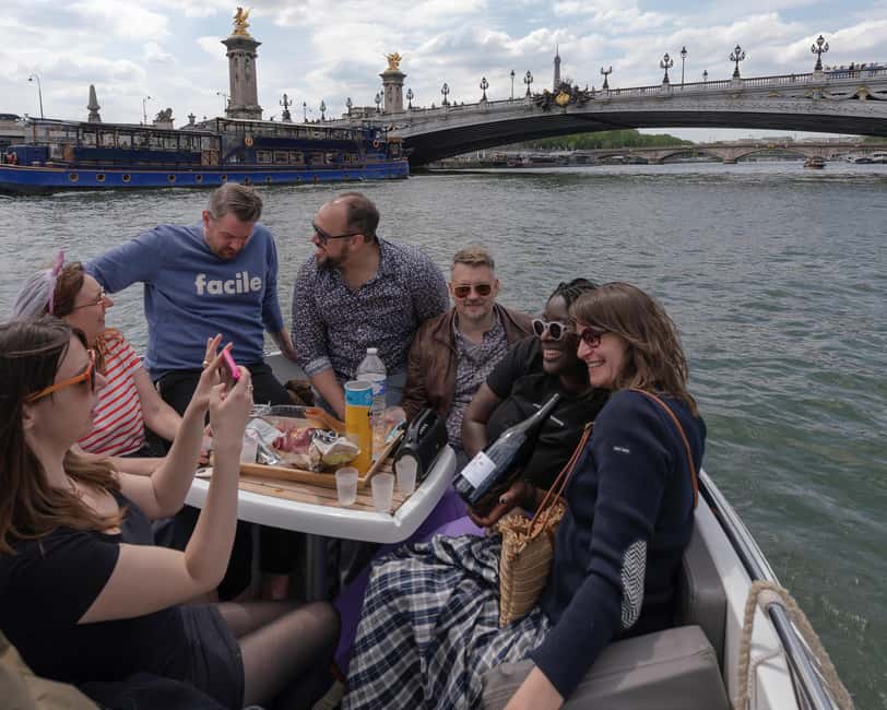 Paris: Private Seine River Cruise - Price and value: is $577 for up to 6 actually good?