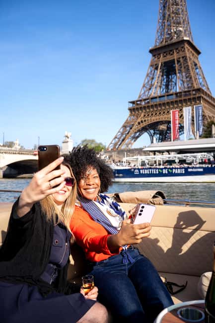 Paris: Private Small Boat Cruise with Rosé and Macarons - Key Highlights That Make This Cruise Worth It