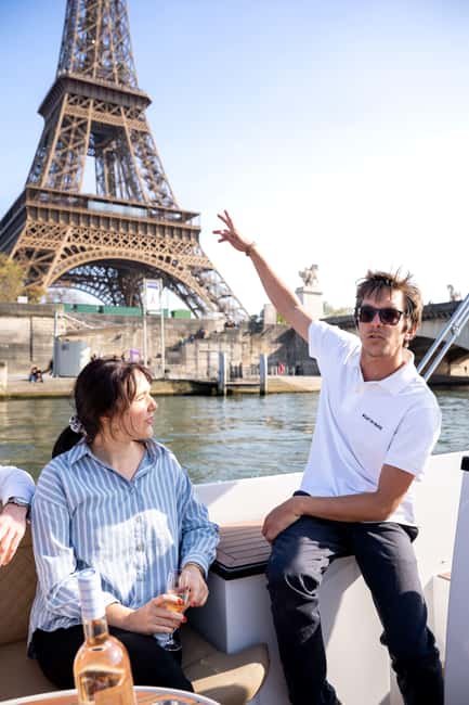 Paris: Private Small Boat Cruise with Rosé and Macarons - Musée d’Orsay and the Louvre: Quick Context, Clear Sightlines