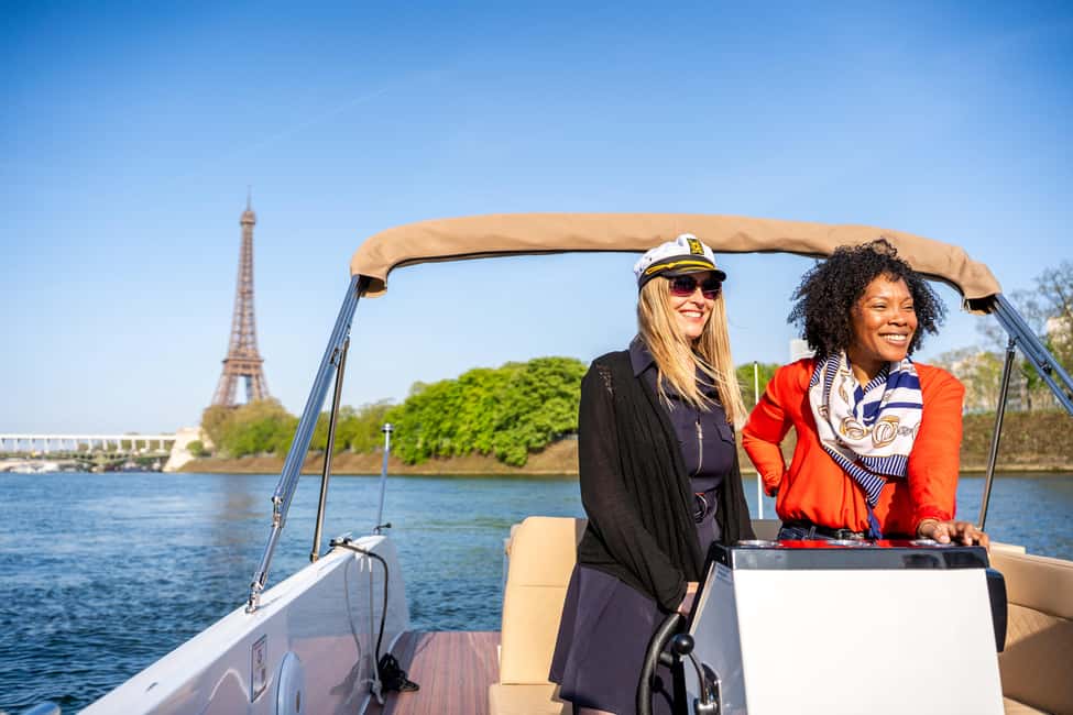 Paris: Private Small Boat Cruise with Rosé and Macarons - Notre Dame Close-Up: The Stop That Changes Everything