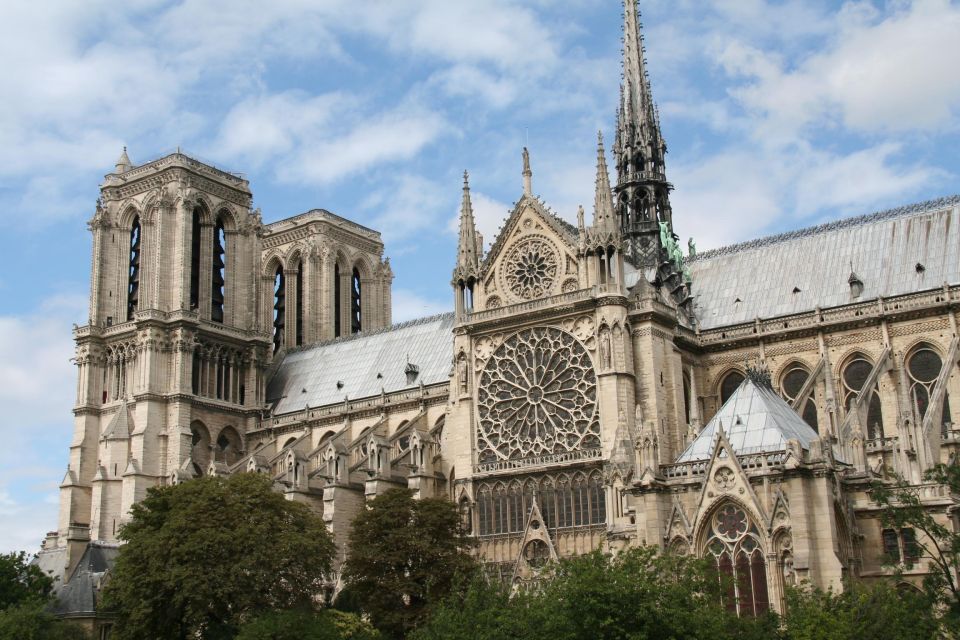 Paris: Private Tour with a Local Guide - Montmartre and Le Marais: the neighborhoods that explain Paris’ personality