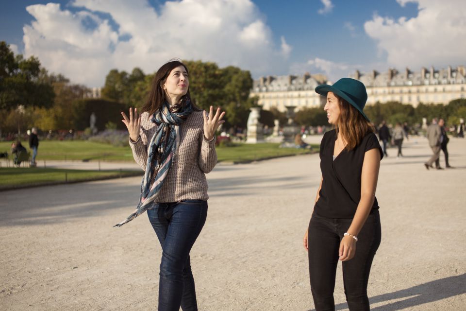 Paris: Private Tour with Locals – Highlights & Hidden Gems - Where You Start: Louvre-Rivoli and the Red-Sign Café