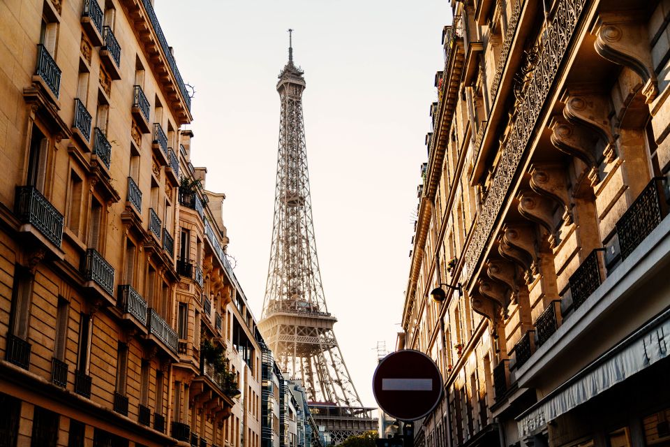 Paris: Private Tour with Locals – Highlights & Hidden Gems - What Makes the Tour Feel Worth It: Private Time With a Local
