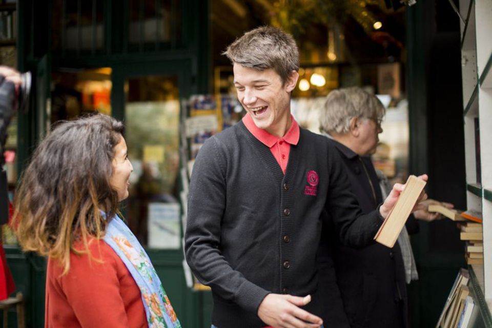 Paris: Private Tour with Locals – Highlights & Hidden Gems - Price and Value: Is $136 Per Person Fair for This Setup?